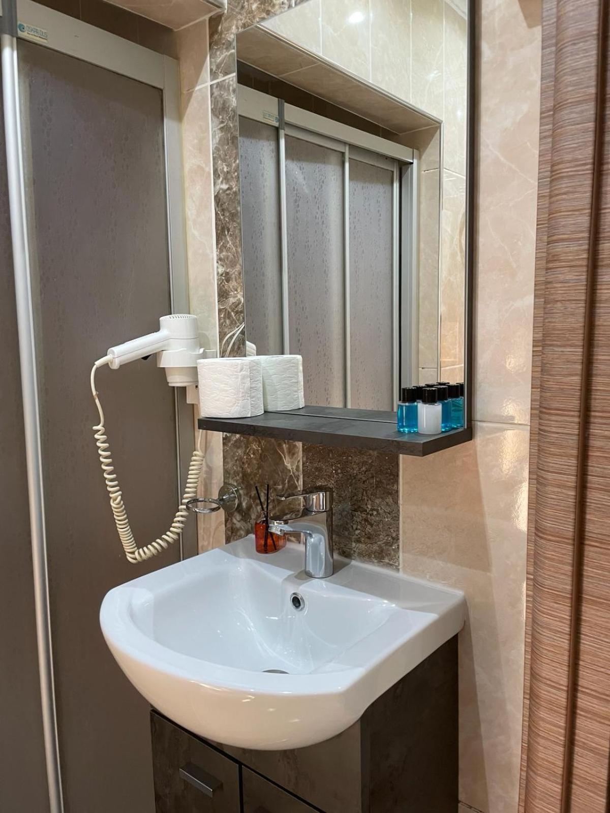 Luna Suites Taksim Istanbul Exterior photo